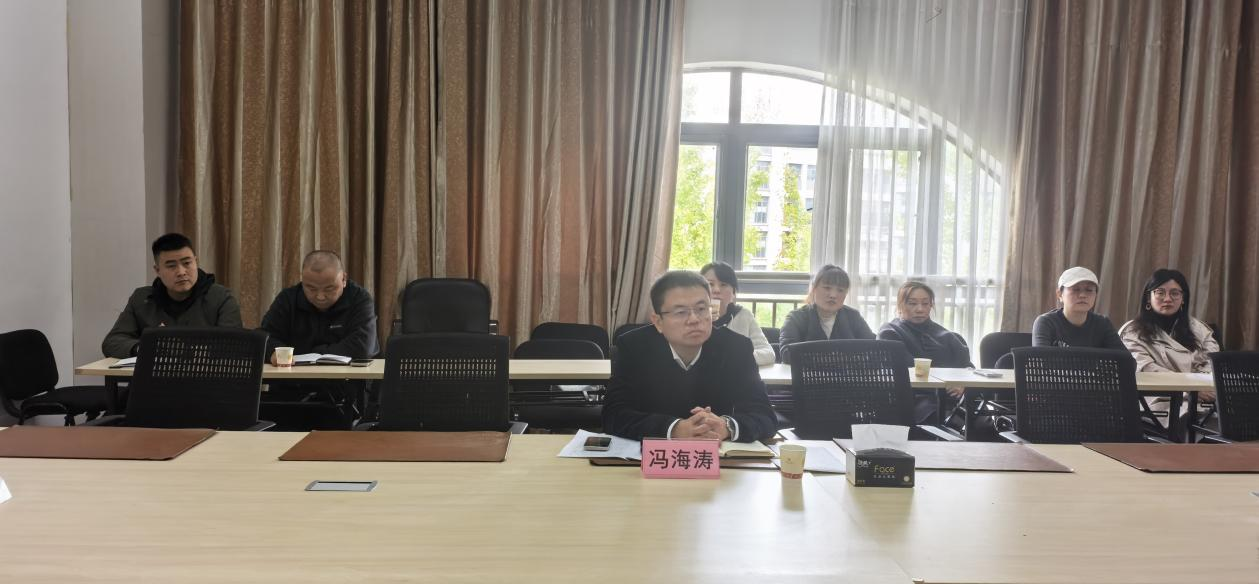 冯校长深入学生食堂检查指导工作